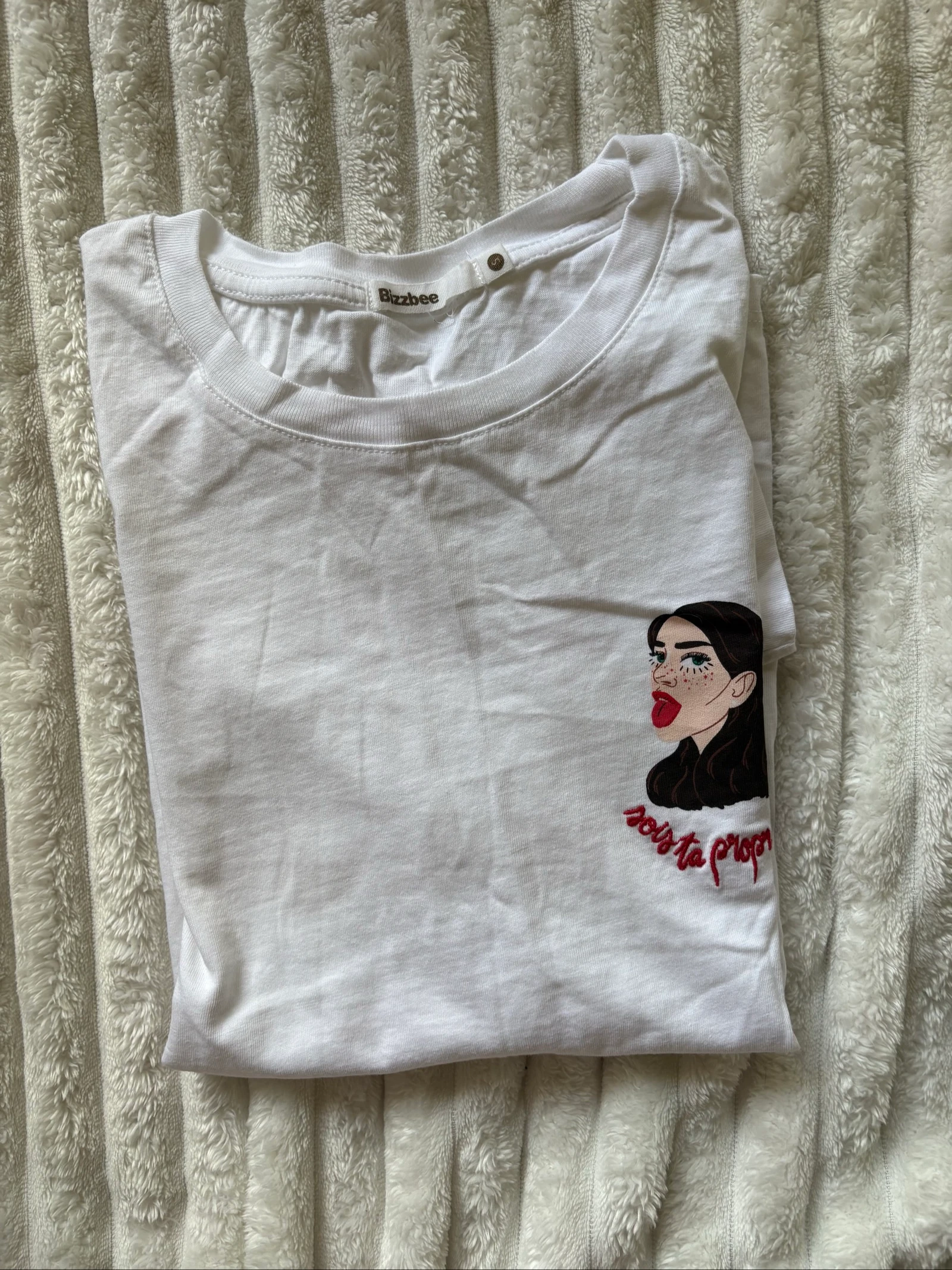 T-shirt dessin « sois ta propre muse » - Bizbee femme